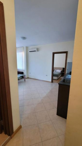 Stanny Court, Nesebar